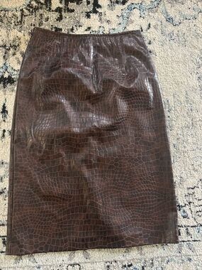 Neiman Marcus Brown Faux Croc-Embossed Pencil Skirt Like New